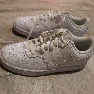 Nike Air Force 1 ’07 (low-top, unisex/men’s)